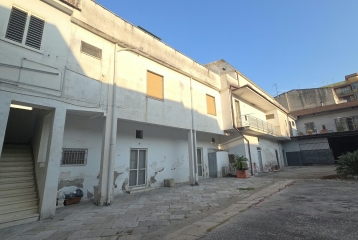 DUPLEX